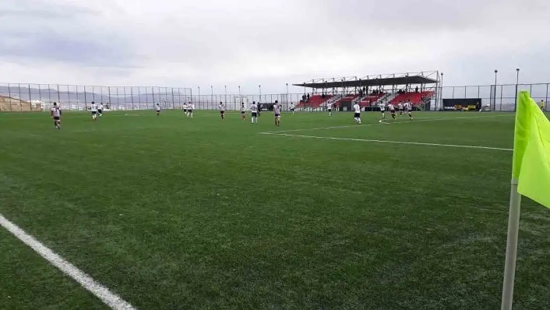 'Elazığ´da okul sporları futbol müsabakaları başladı'