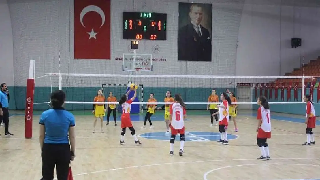 'Elazığ´da Okul Sporları Voleybol Müsabakaları başladı'