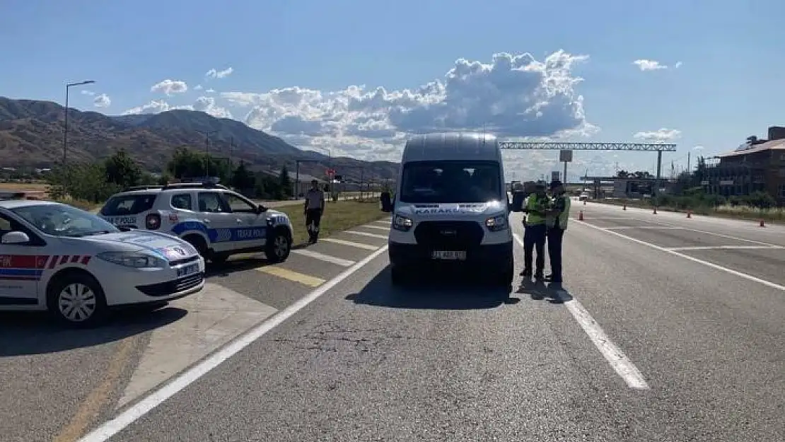 'Elazığ´da polis ve jandarma ekiplerinden bayram denetimi'