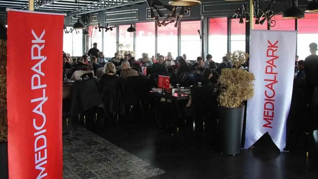 'Elazığ´da sağlıkçılar 14 Mart Tıp Bayramı´nda bir araya geldi'