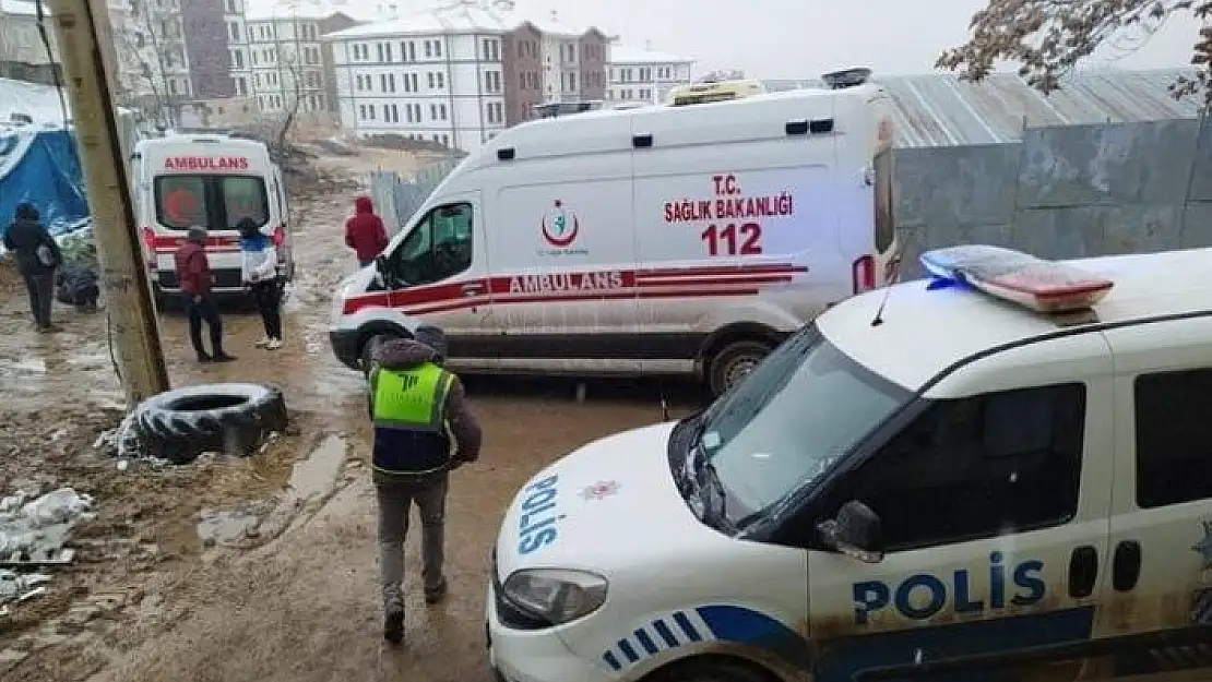 'Elazığ´da şantiyelerde zehirlenen 19 kişi hastaneye sevk edildi'