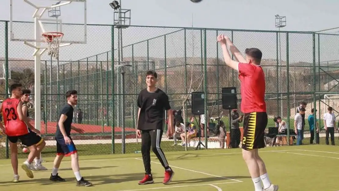 'Elazığ´da sokak basketbol turnuvası düzenlendi'