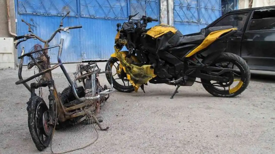 'Elazığ´da tamir dükkanında yangın: 400 bin liralık motosikletler kül oldu'