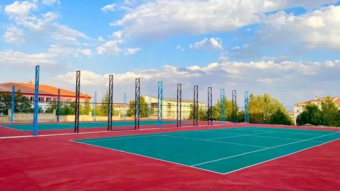 'Elazığ´da tenis kortu inşa çalışmaları devam ediyor'