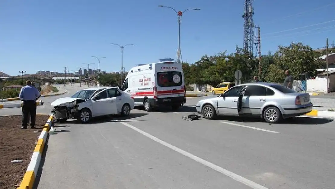 'Elazığ´da trafik kazası: 2 yaralı'