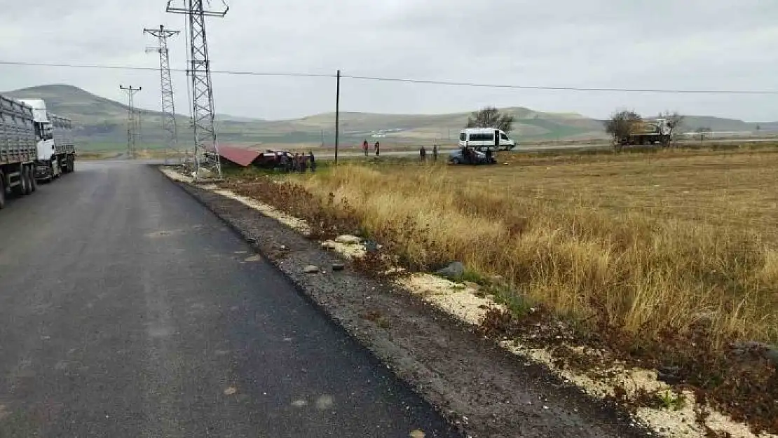 'Elazığ´da trafik kazası:2 yaralı'