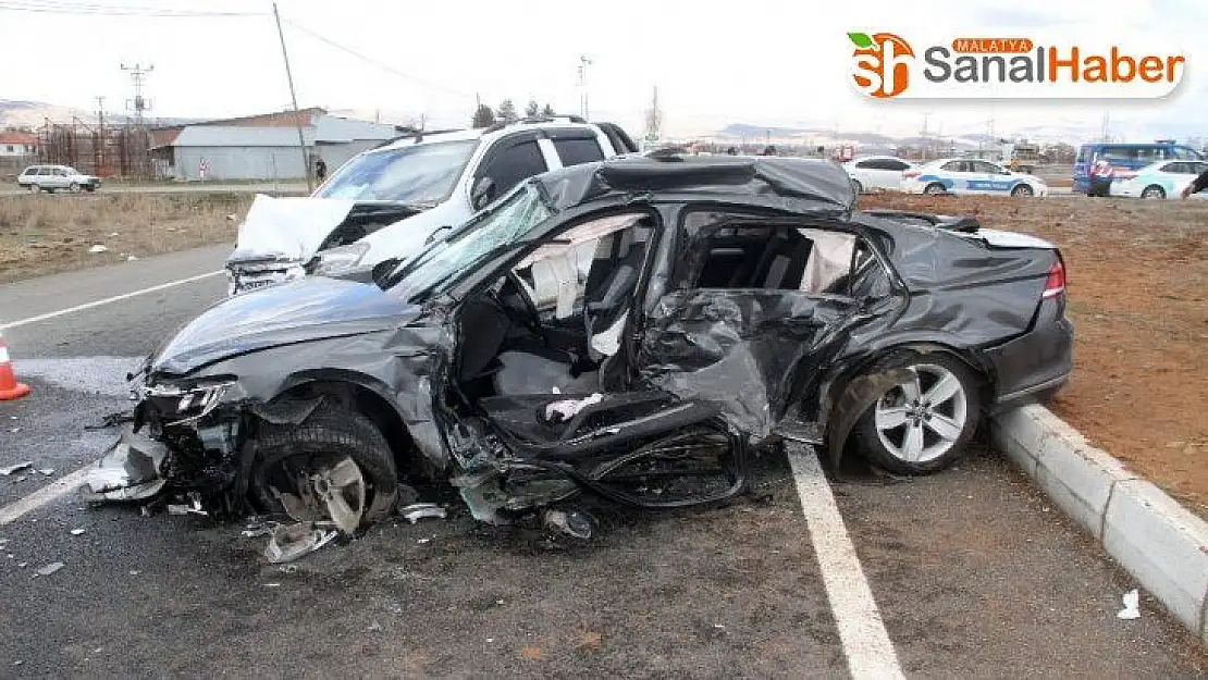 Elazığ'da trafik kazası: 5 yaralı