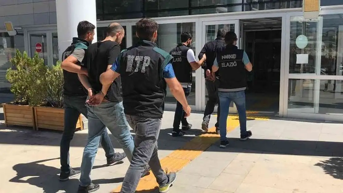 'Elazığ´da uyuşturucu taciri 2 şüpheli tutuklandı'