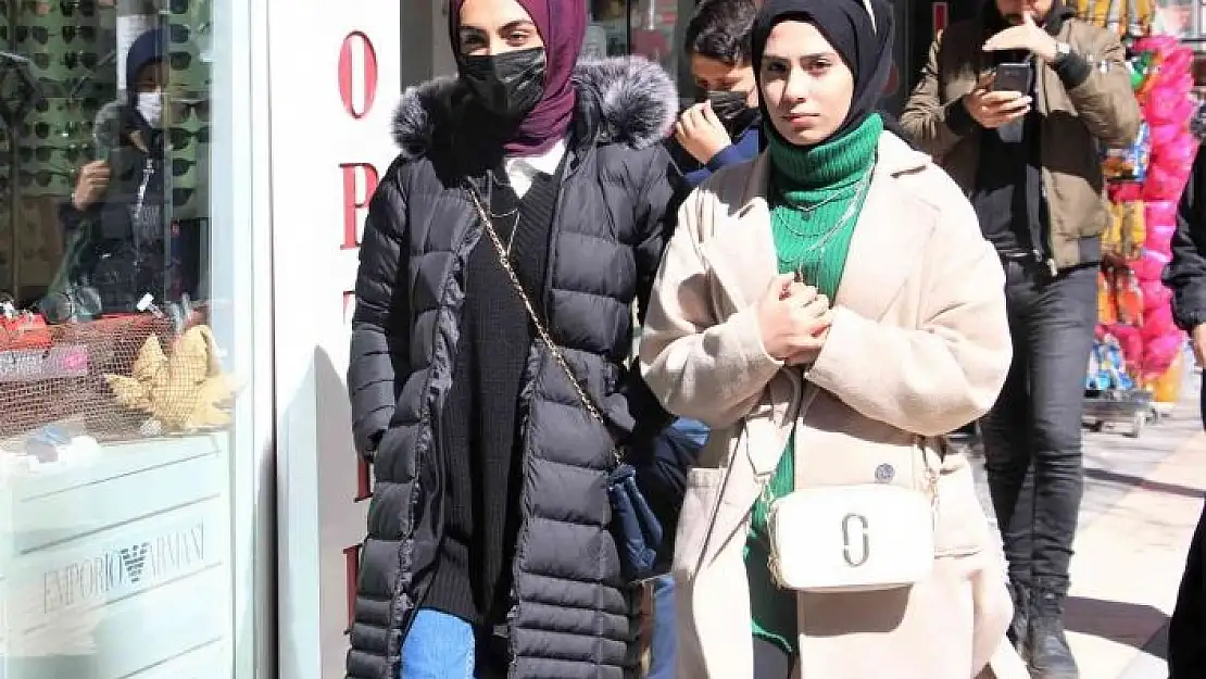 'Elazığ´da vatandaşlar maske takmamaya çabuk alıştı'