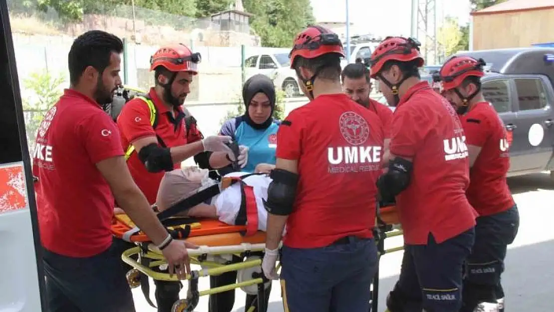 'Elazığ´da yangın tatbikatı gerçeğini aratmadı'