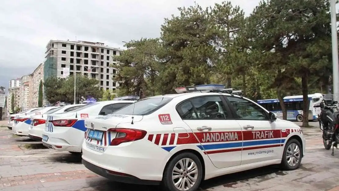 'Elazığ´da ´Yayalar için 5 adımda güvenli trafik uygulaması´ gerçekleştirildi'
