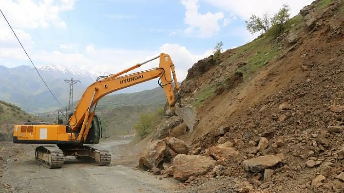 'Elazığ´da yol genişletme çalışmaları sürüyor'