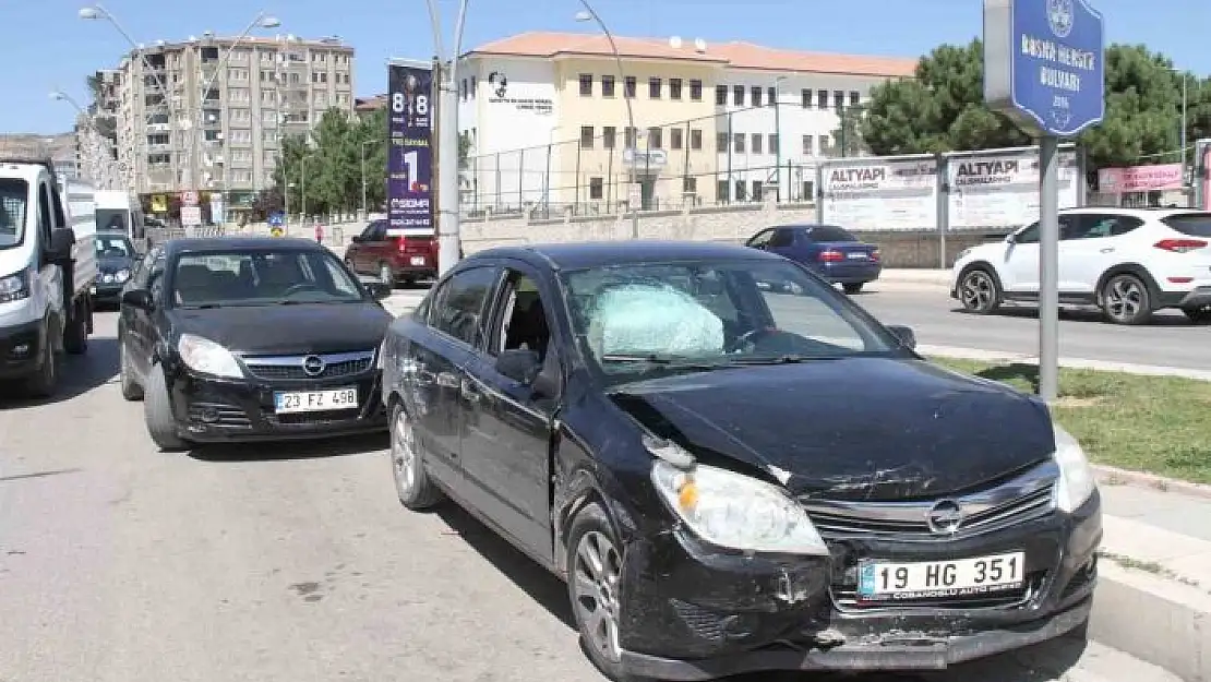 'Elazığ´da zincirleme trafik kazası: 3 yaralı'