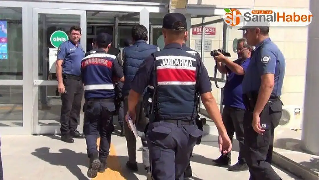 Elazığ'daki kadın cinayetiyle ilgili 3 şüpheli adliyeye sevk edildi