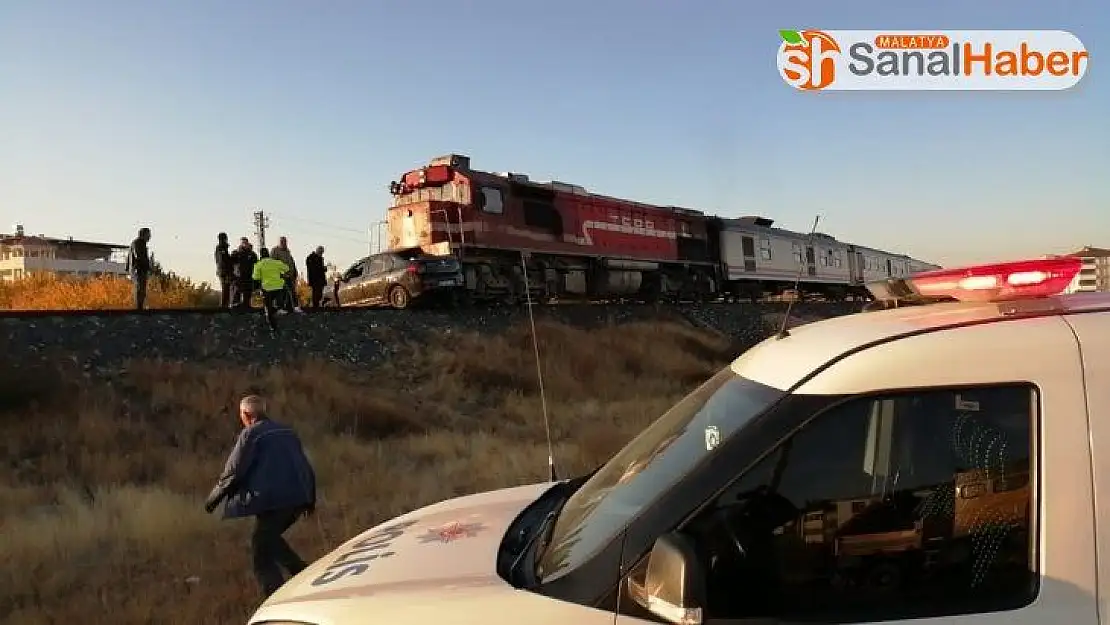 Malatya Tatvan seferini yapan tren kaza yaptı 2 Kişi hayatını kaybetti