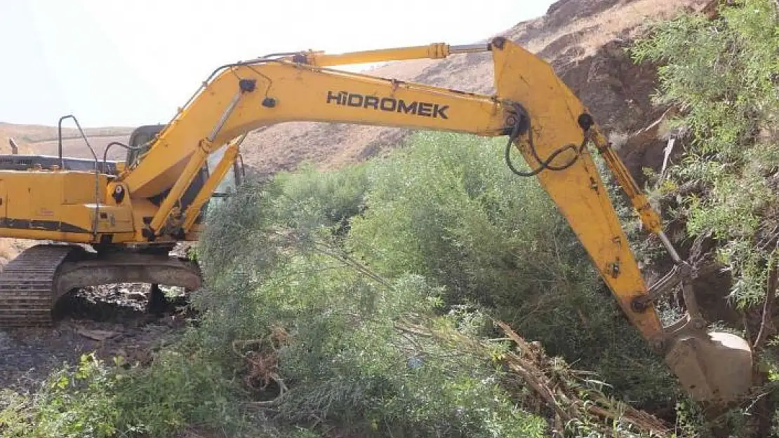 'Elazığ derelerinde ıslah çalışması sürüyor'