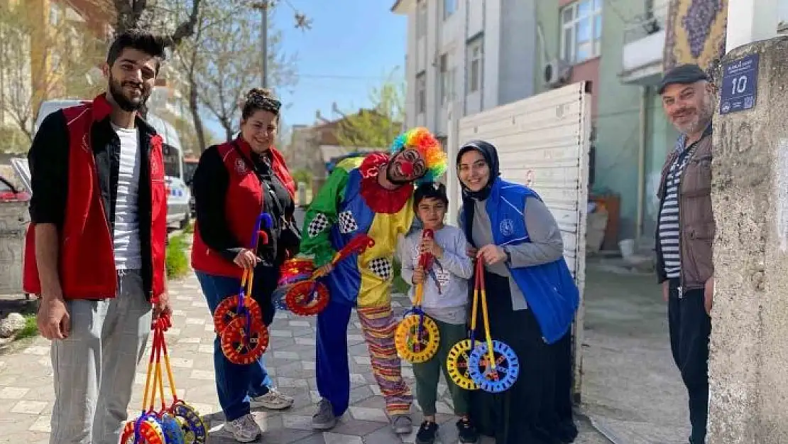 'Elazığ Gençlik Merkezi, çocukların yüzünü güldürdü'