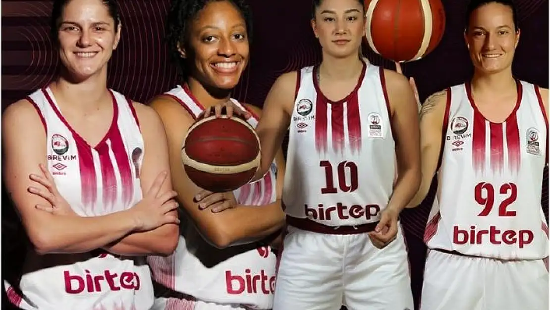 'Elazığ İl Özel İdare´den 4 basketbolcuya milli davet'