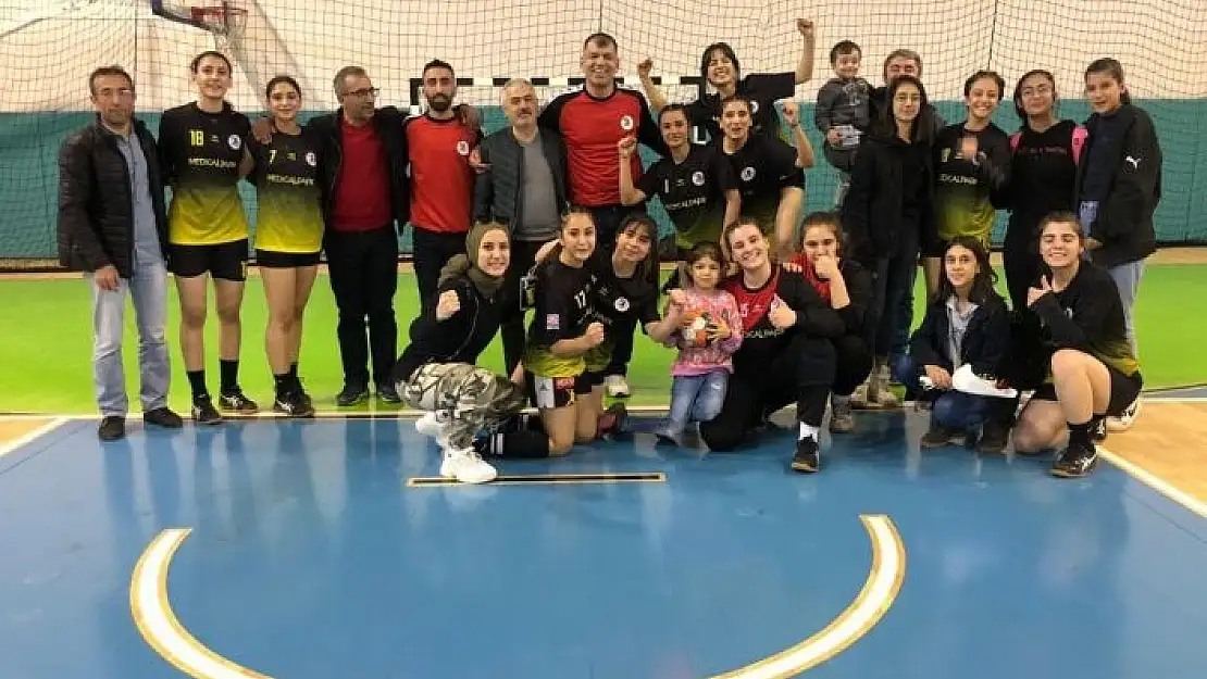 'Elazığ´ın hentbol takımından 5´i sporcu 7 kişi Covid-19´a yakalandı'