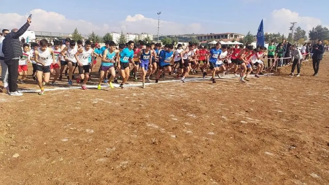 'Elazığ takımı atletizmde, Türkiye finallerinde'