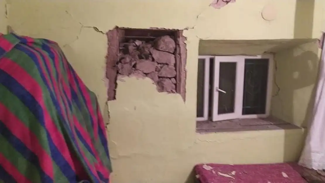 'Elazığ Valiliğinden deprem açıklaması: ''5 köy  kısmen etkilendi'''