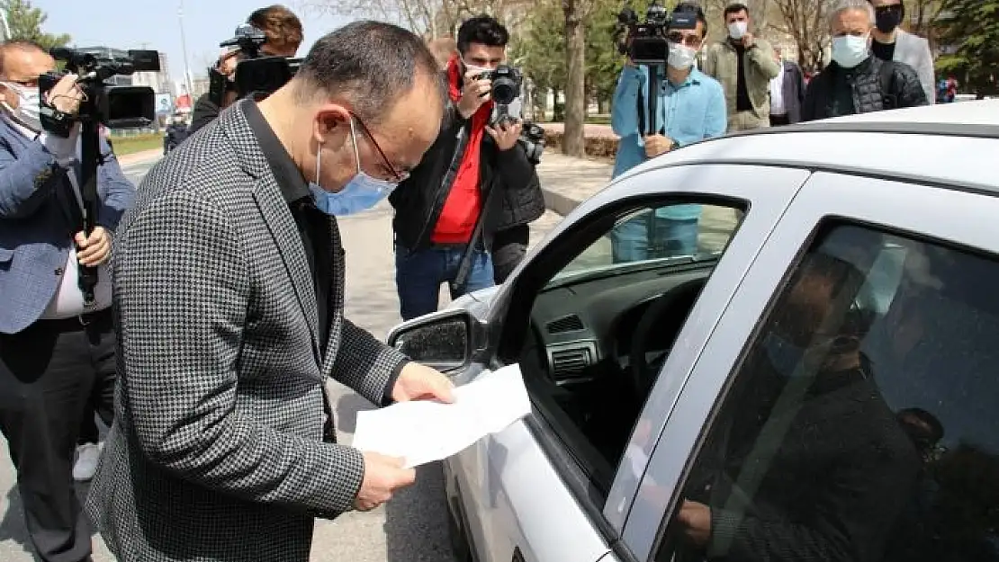 'Elazığ Valisi Yırık: ''Mutant virüsle birlikte bulaş riski günlük 300´lere vardı'''