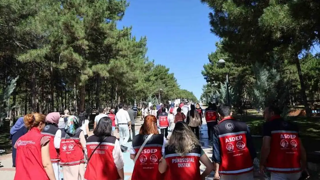 'Elazığda Çocuklara verilecek en güzel hediye ailedir etkinliği'