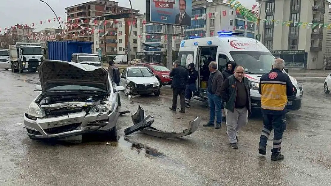 'Elazığda trafik kazası: 2 yaralı'