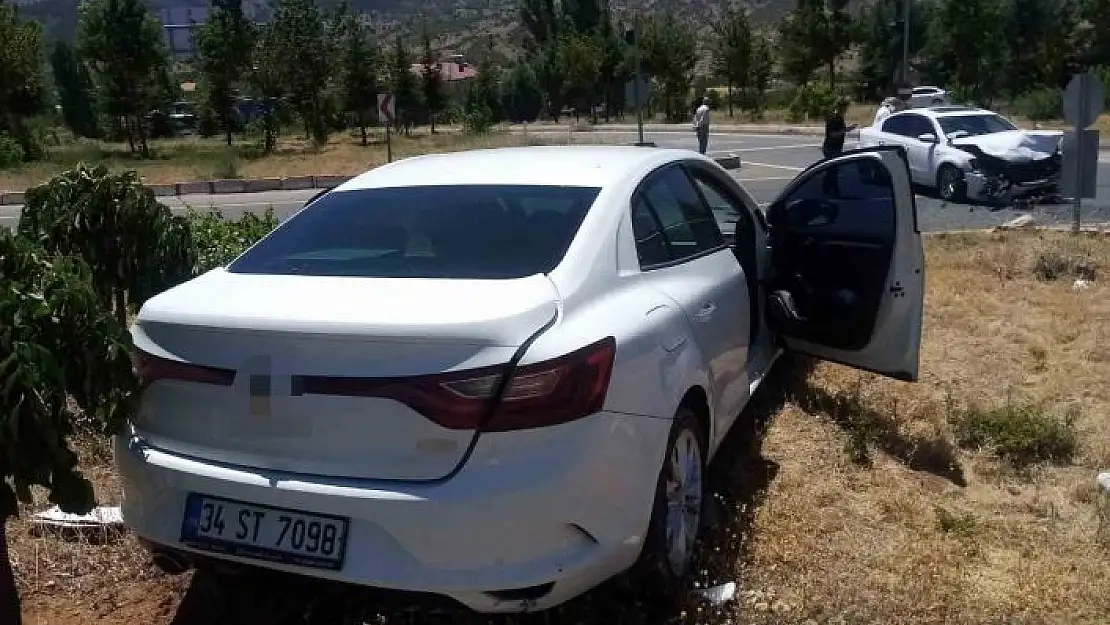 'Elazığda trafik kazası: 3 yaralı'