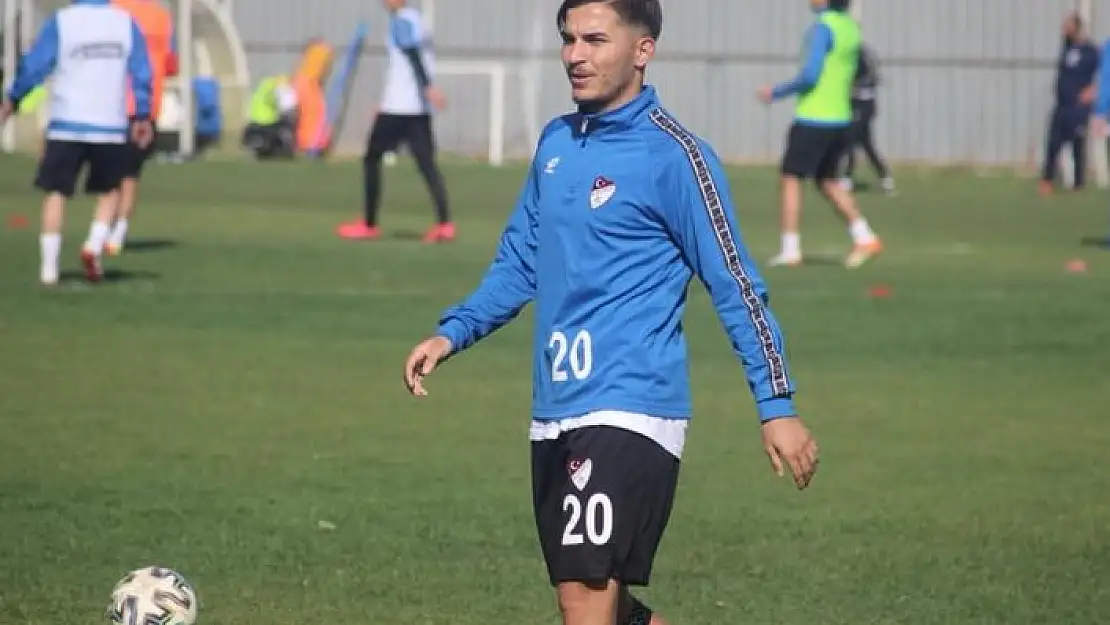 'Elazığspor, Cengizhan Akgün´le sözleşmesini 1 yıl uzattı'