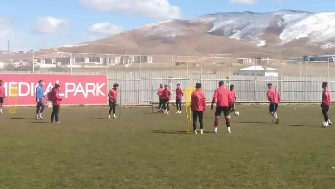 'Elazığspor tam kadro çalıştı'