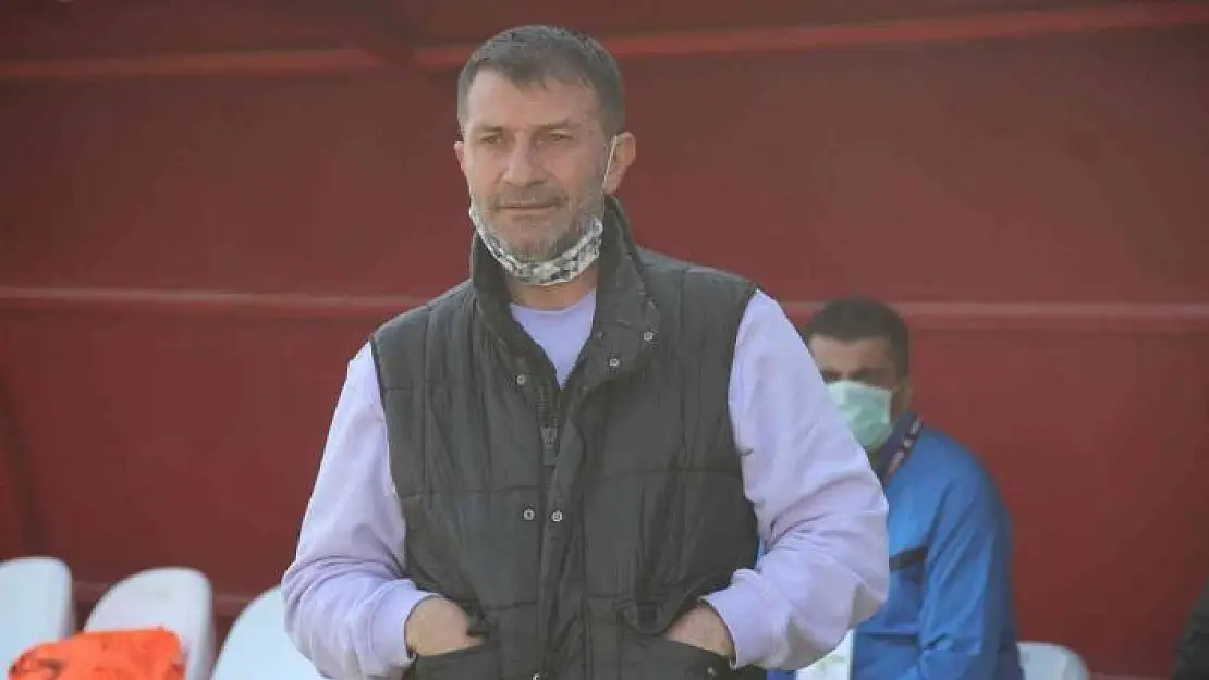 'Elazığspor´u 3 hoca çalıştırdı'