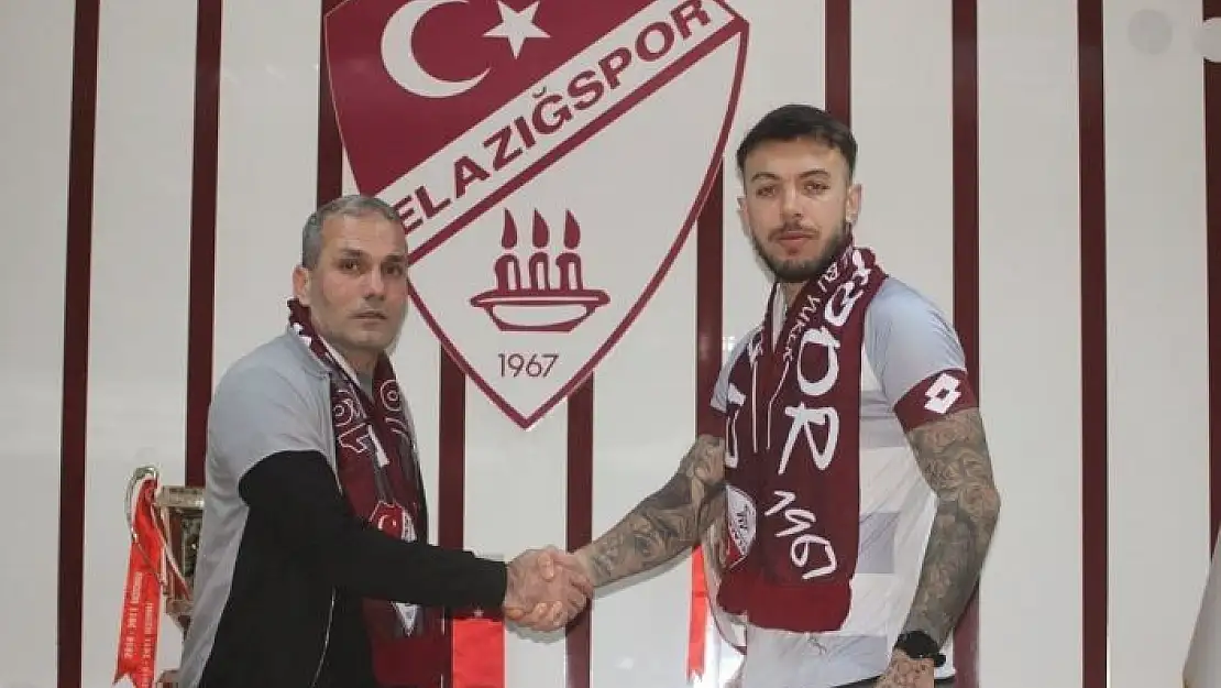'Elazığspor, yeni transferlerine imza töreni düzenledi'