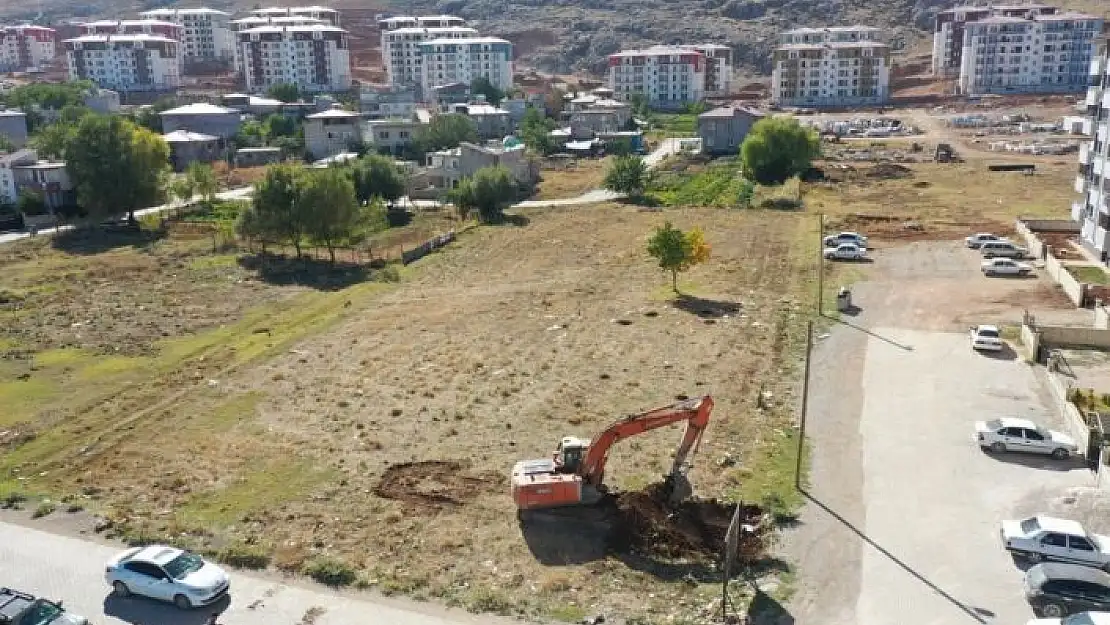 'Elbistan Belediyesi depremzedeler için ücretsiz konut yapıyor'