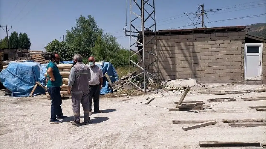 'Elektrik akımına kapılan işçisi ağır yaralandı'