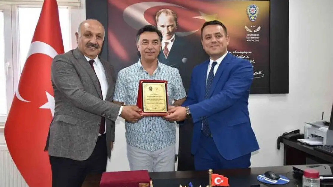 'Emekliye ayrılan emniyet Müdürüne yemekli veda'