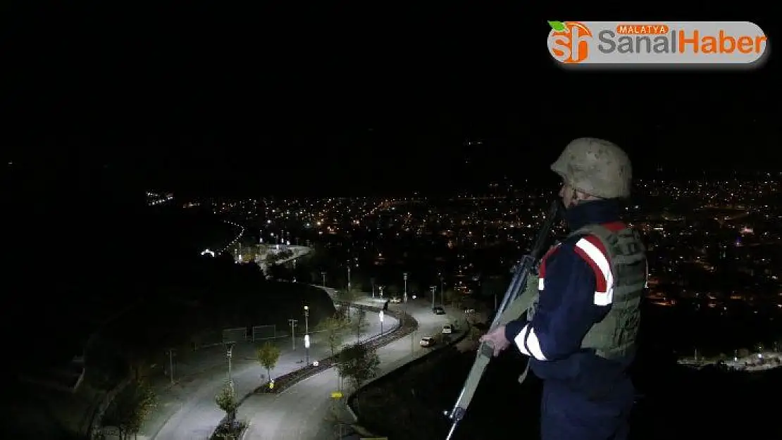 En uzun gecede, vatan nöbeti tamam
