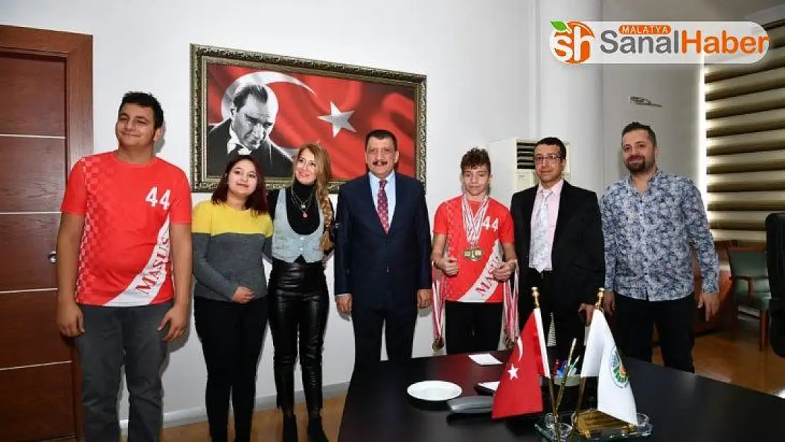 Engelli sporculardan Başkan Gürkan'a ziyaret
