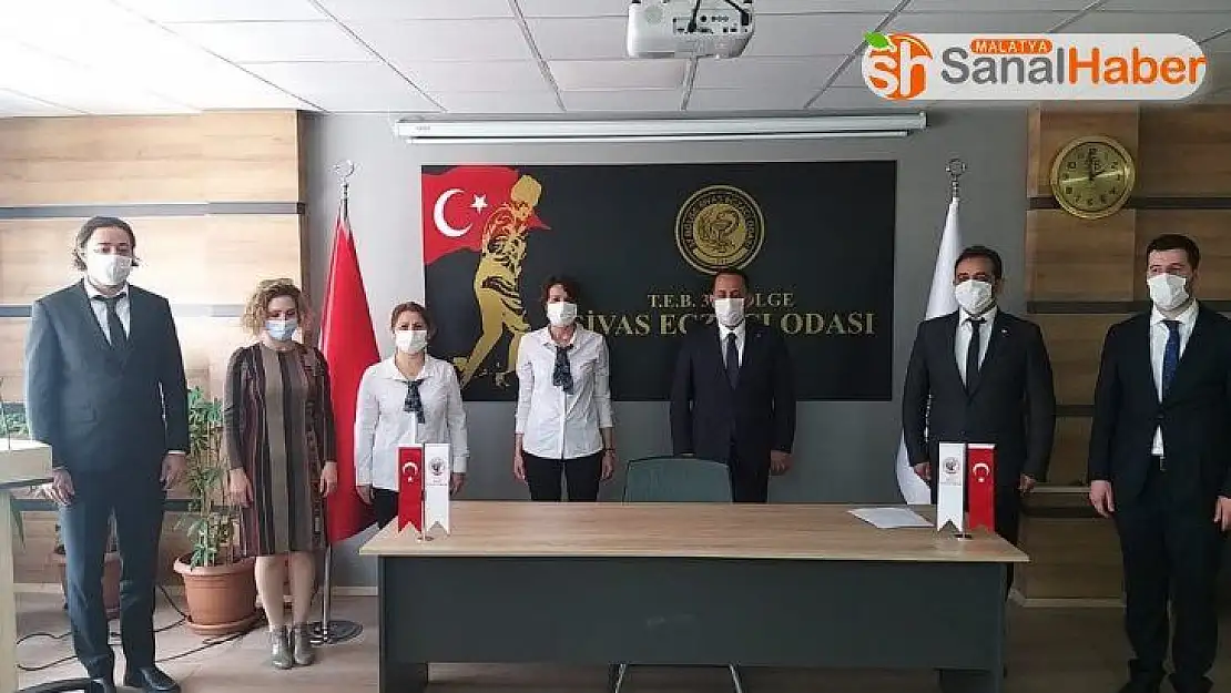 Eren, 'Hastalıkta Sağlıkta Eczacınız Yanınızda'