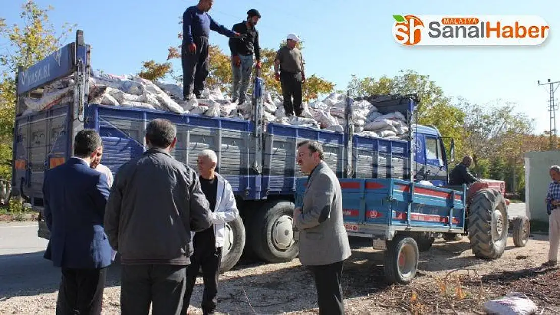 Fakirlere  yakacak dağıtıldı