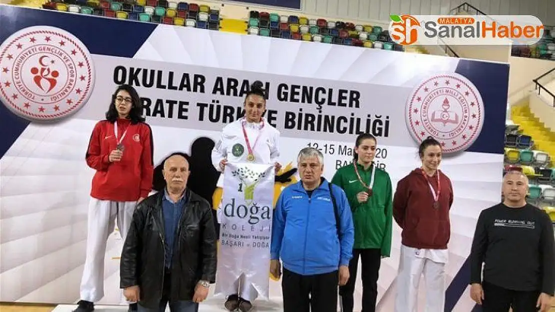 Fatma Uygur Türkiye birincisi oldu