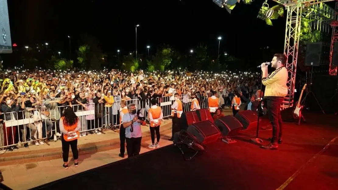 'Festival coşkusu üçüncü günde devam etti'