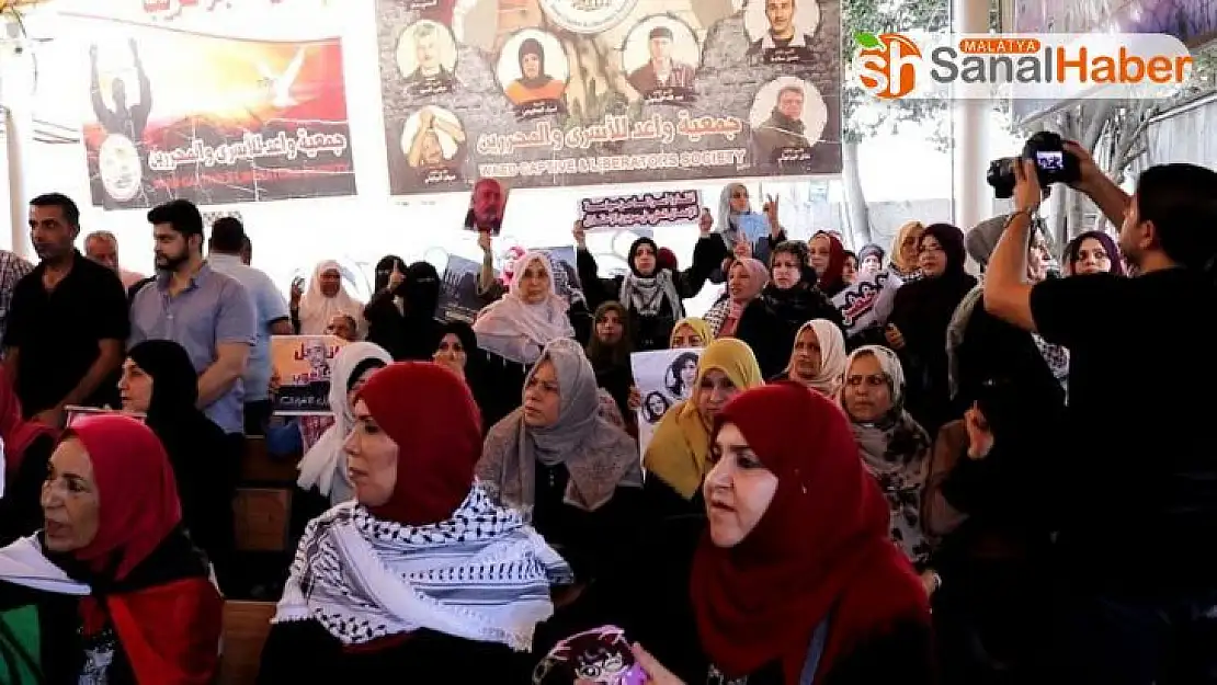 Filistinliler, İsrail hapishanelerindeki korona tehlikesini protesto etti