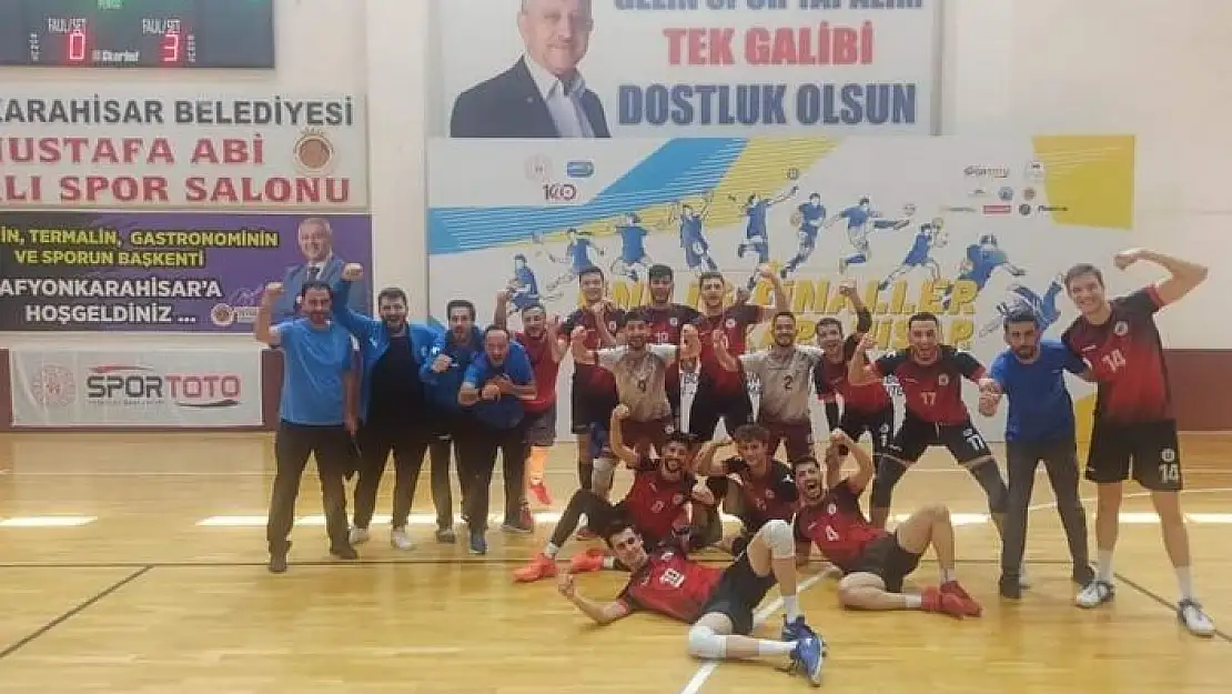 'Fırat Üniversitesi voleybolda Süper Lig´e çıktı'