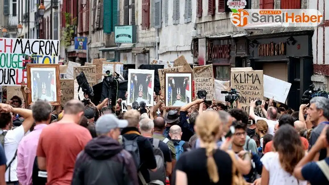 Fransa'daki G7 protestolarında 68 gözaltı