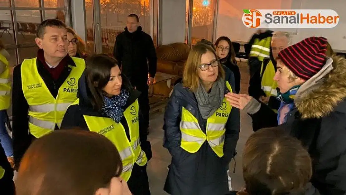 Fransa polisi Paris'teki göçmen kampını boşalttı