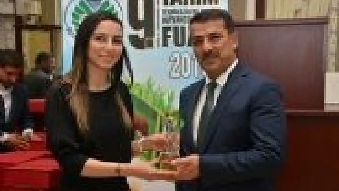 FUAR KATILIMCILARINA PLAKET