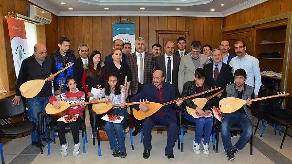 Yeşil Konak Öğrencilerine Kurs Bitirme Belgesi 