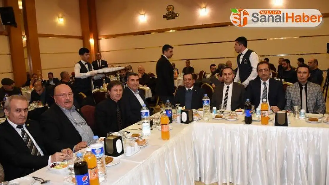 Gazeteciler birlik ve beraberlik gecesinde bir araya geldi