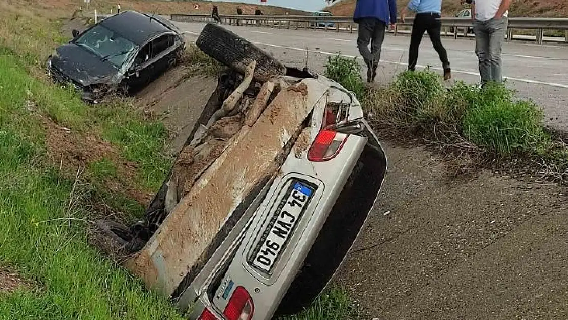 'Gemerek´te zincirleme trafik kazası: 6 yaralı'